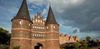 Holstentor Lübeck: Wahrzeichen und Symbol einstiger Macht